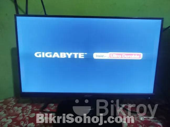 নতুন একটি কম্পিউটার বিক্রি